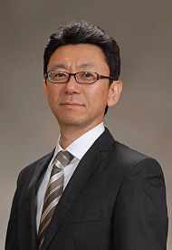 写真：株式会社ワタケン代表取締役 渡部俊省